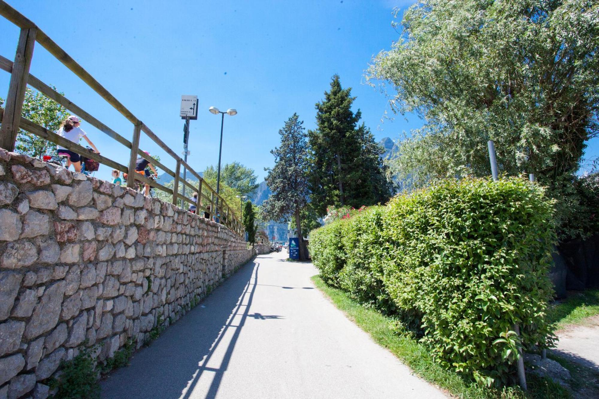 Apartamento La Casa Di Lavinia Torbole Sul Garda Exterior foto