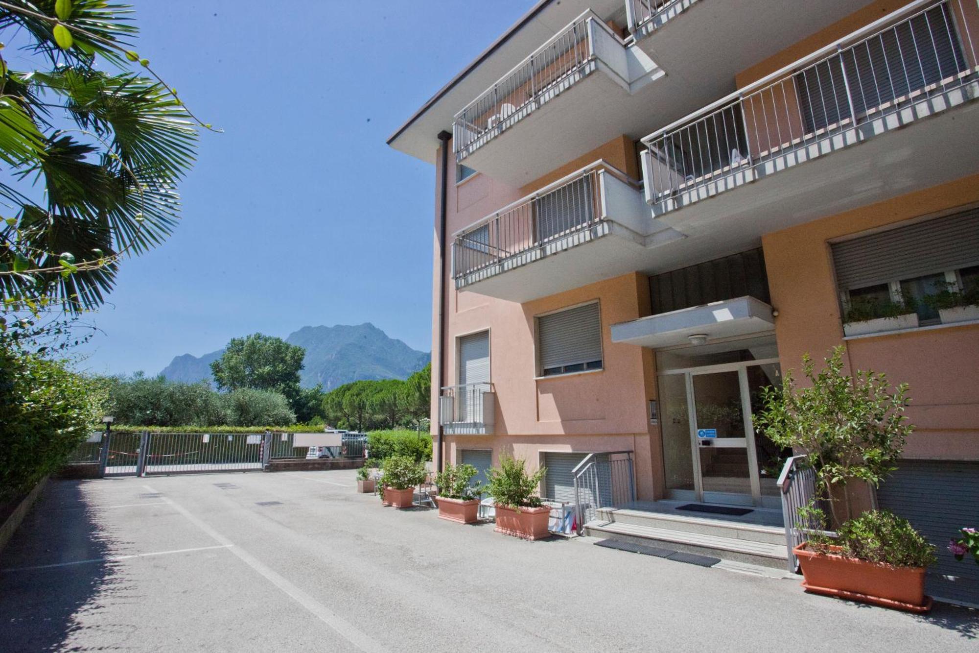 Apartamento La Casa Di Lavinia Torbole Sul Garda Exterior foto